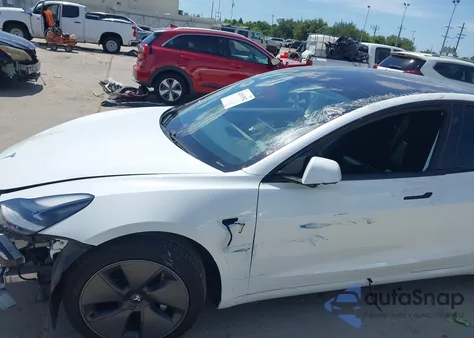 2021 Tesla Model 3 Long Range Dual Motor All-Wheel Drive z USA, uszkodzony, nr VIN 5YJ3E1EB4MF983397